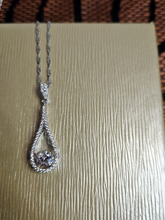 Jewelry - White Diamond Simulant Dancing Pendant Necklace